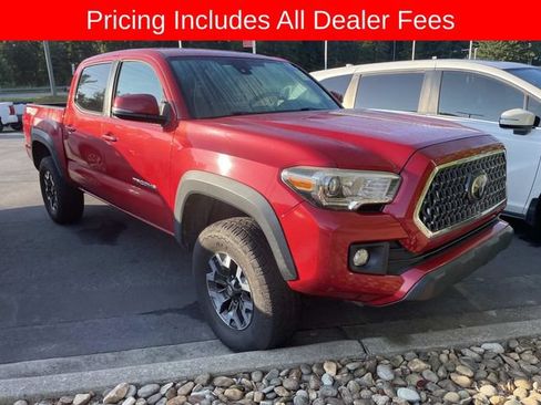 Used 2019 Toyota Tacoma TRD Off-Road w/ Technology Package AWD/4WD image 12