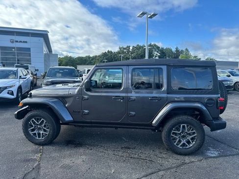 New 2025 Jeep Wrangler Sahara image 13