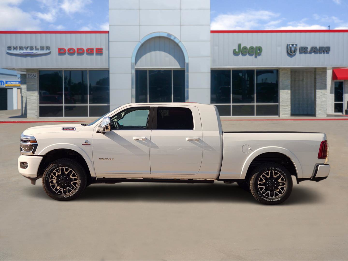 New 2027 RAM 2500 Limited AWD/4WD image 3