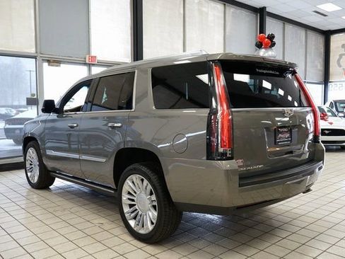 Used 2017 Cadillac Escalade Platinum image 6