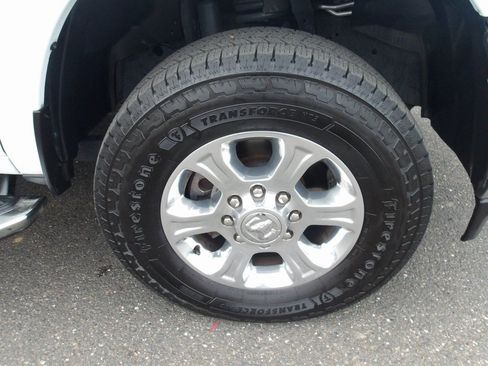 Used 2024 RAM 2500 Big Horn image 10