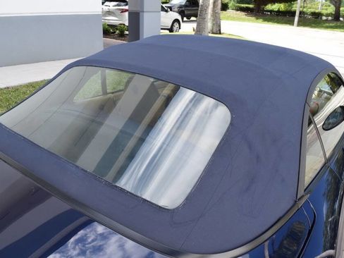 Used 2000 Porsche 911 Carrera 4 image 30