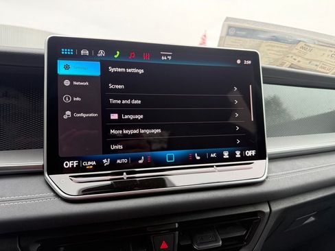 New 2026 Volkswagen Tiguan SE AWD/4WD image 41