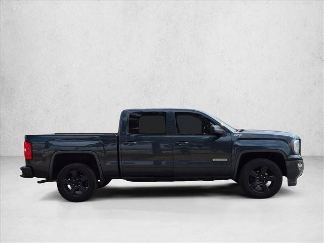 Used 2017 GMC Sierra 1500 SLE w/ SLE Value Package AWD/4WD image 4