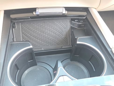 Used 2020 Mercedes-Benz GLE 350 4MATIC image 33