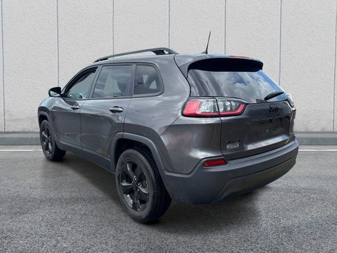 Used 2019 Jeep Cherokee Latitude Plus image 5