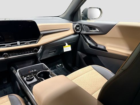 New 2026 Chevrolet Equinox ACTIV w/ Safety and Technology Package AWD/4WD image 27