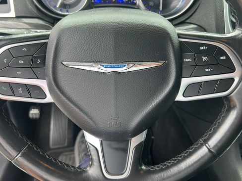 Used 2019 Chrysler 300 Touring w/ Sport Appearance Package RWD image 19