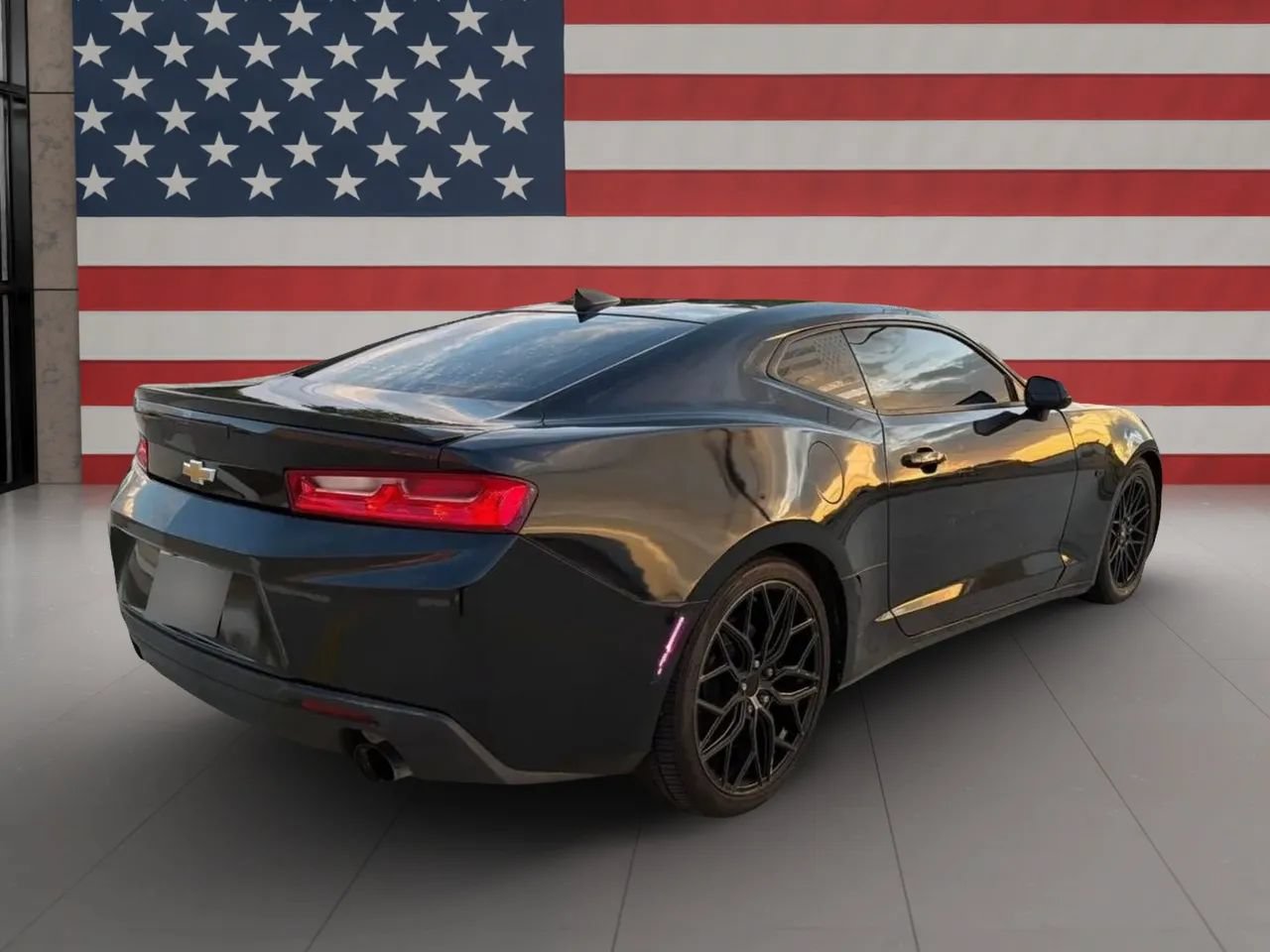 Used 2017 Chevrolet Camaro LT w/ Technology Package RWD image 6