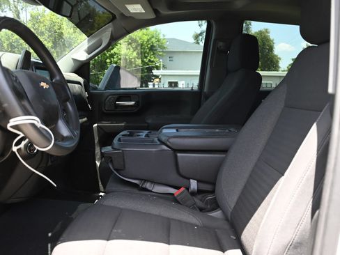Used 2024 Chevrolet Silverado 2500 Custom w/ Custom Value Package AWD/4WD image 15