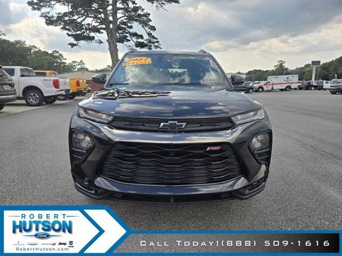 Used 2022 Chevrolet TrailBlazer RS image 3