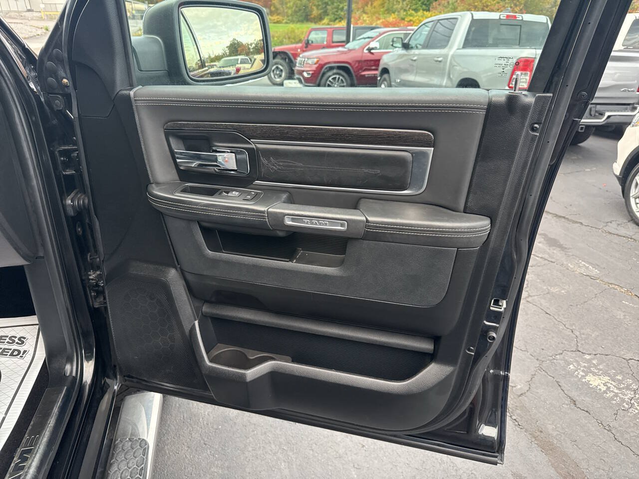 Used 2017 RAM 1500 Limited AWD/4WD image 27