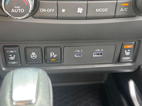 Used 2025 Nissan Frontier SV w/ SV Convenience Package AWD/4WD image 20