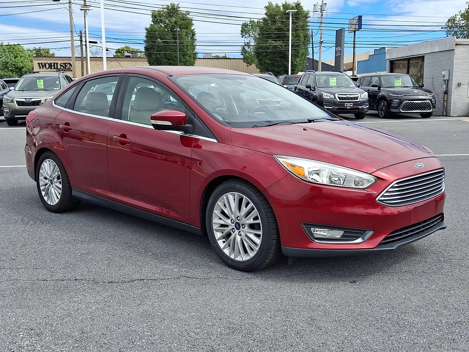 Used 2016 Ford Focus Titanium FWD image 3
