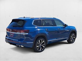 New 2025 Volkswagen Atlas SEL Premium R-Line video 2