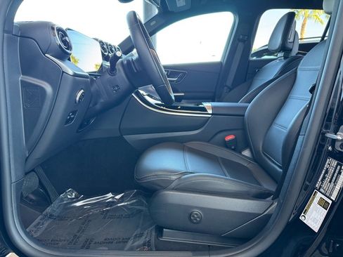 Certified 2025 Mercedes-Benz GLC 300 image 13