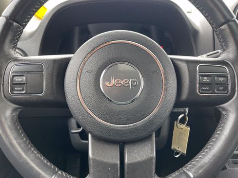 Used 2017 Jeep Patriot High Altitude AWD/4WD image 15