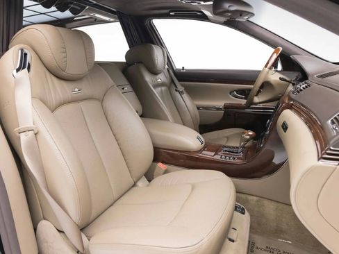 Used 2012 Maybach 62 RWD image 4