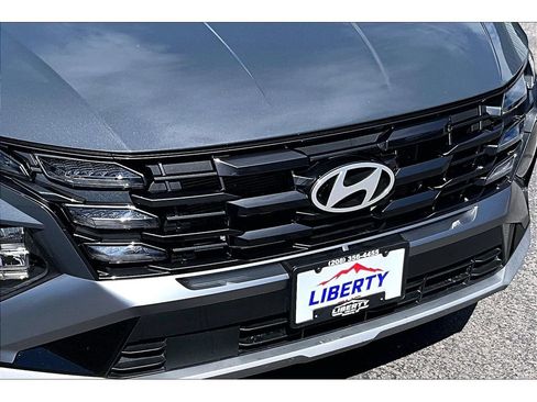 Used 2025 Hyundai Tucson SE AWD/4WD image 26