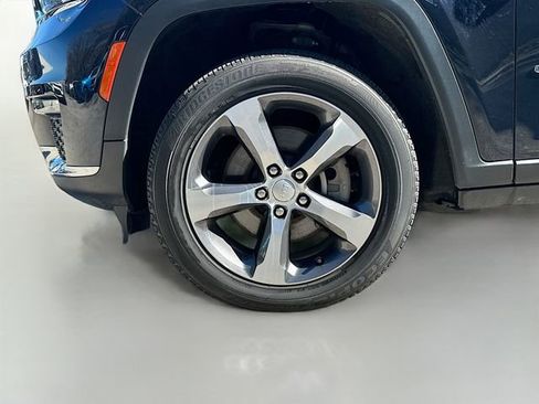 Used 2023 Jeep Grand Cherokee L Limited w/ Trailer Tow Group (B) image 35