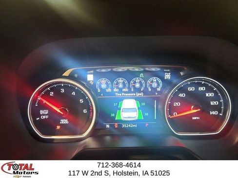 Used 2021 Chevrolet Tahoe High Country w/ Premium Package AWD/4WD image 16