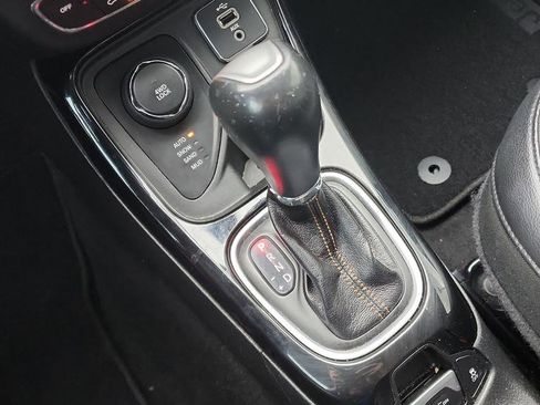 Used 2018 Jeep Compass Limited AWD/4WD image 14