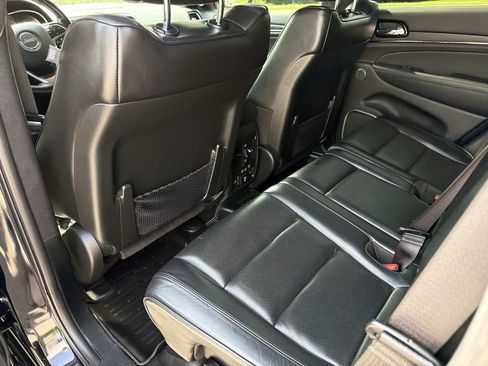Used 2019 Jeep Grand Cherokee High Altitude AWD/4WD image 16