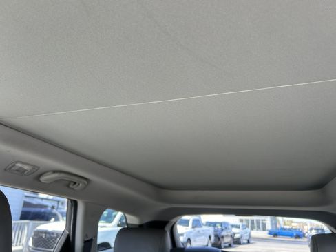 Used 2017 Hyundai Santa Fe Limited image 35