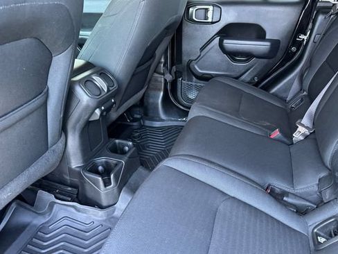 Used 2022 Jeep Gladiator Sport AWD/4WD image 14
