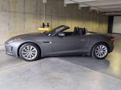 Used 2016 Jaguar F-TYPE Convertible image 2