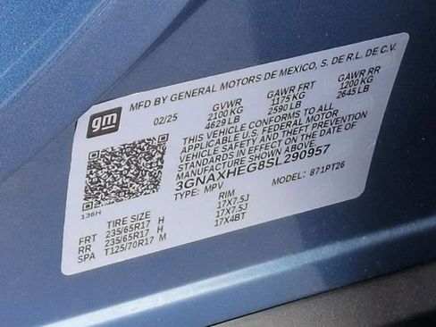 Certified 2025 Chevrolet Equinox LT FWD image 38