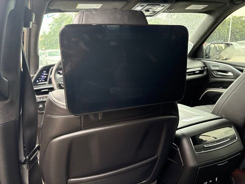 Used 2024 Cadillac Escalade ESV V w/ LPO, ONYX Package AWD/4WD image 22