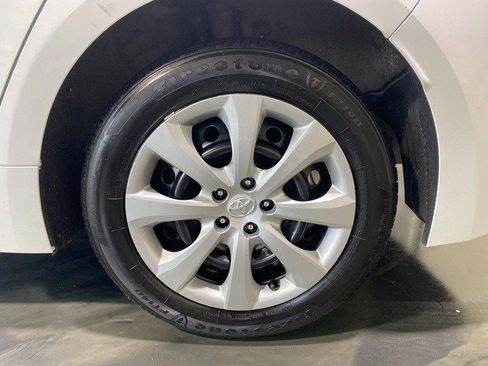Used 2024 Toyota Corolla LE FWD image 9