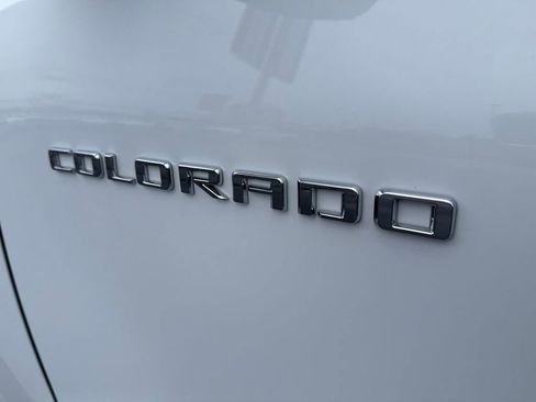 Used 2025 Chevrolet Colorado W/T image 38