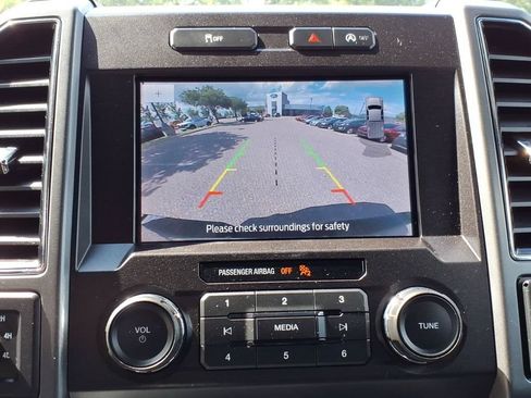 Used 2020 Ford F150 XLT w/ Equipment Group 302A Luxury AWD/4WD image 16