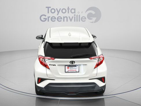 Used 2020 Toyota C-HR LE FWD image 14