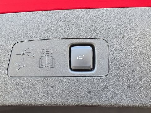 Used 2023 Lincoln Corsair AWD image 14