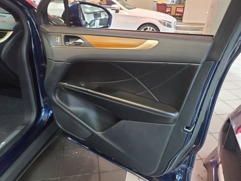 Used 2017 Lincoln MKC Select w/ Select Plus Package image 13