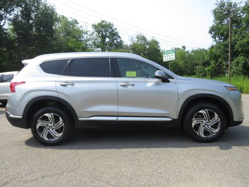 Used 2021 Hyundai Santa Fe SEL w/ Convenience + Premium Package AWD/4WD image 4