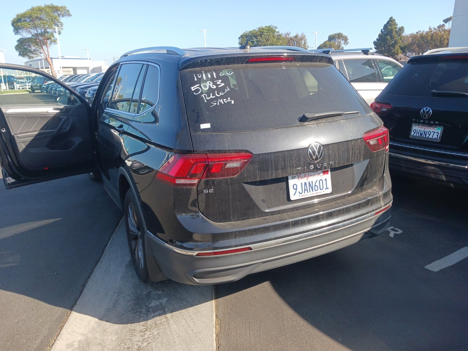 Used 2023 Volkswagen Tiguan SE FWD image 4