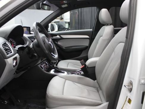 Used 2018 Audi Q3 2.0T Premium Plus w/ Premium Plus Package image 15