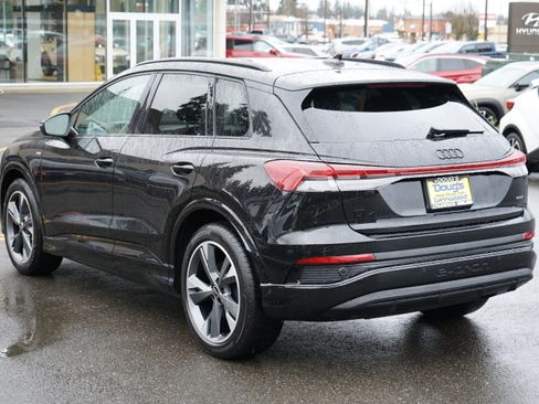 Used 2024 Audi Q4 e-tron Premium Plus w/ Premium Plus image 7