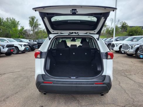 Used 2023 Toyota RAV4 LE AWD/4WD image 27