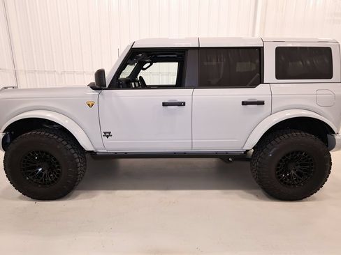 New 2026 Ford Bronco Badlands AWD/4WD image 6