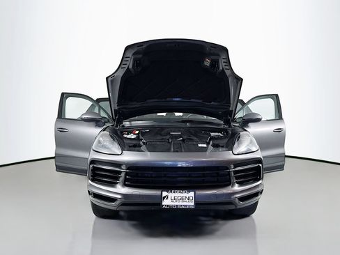 Used 2020 Porsche Cayenne AWD/4WD image 18