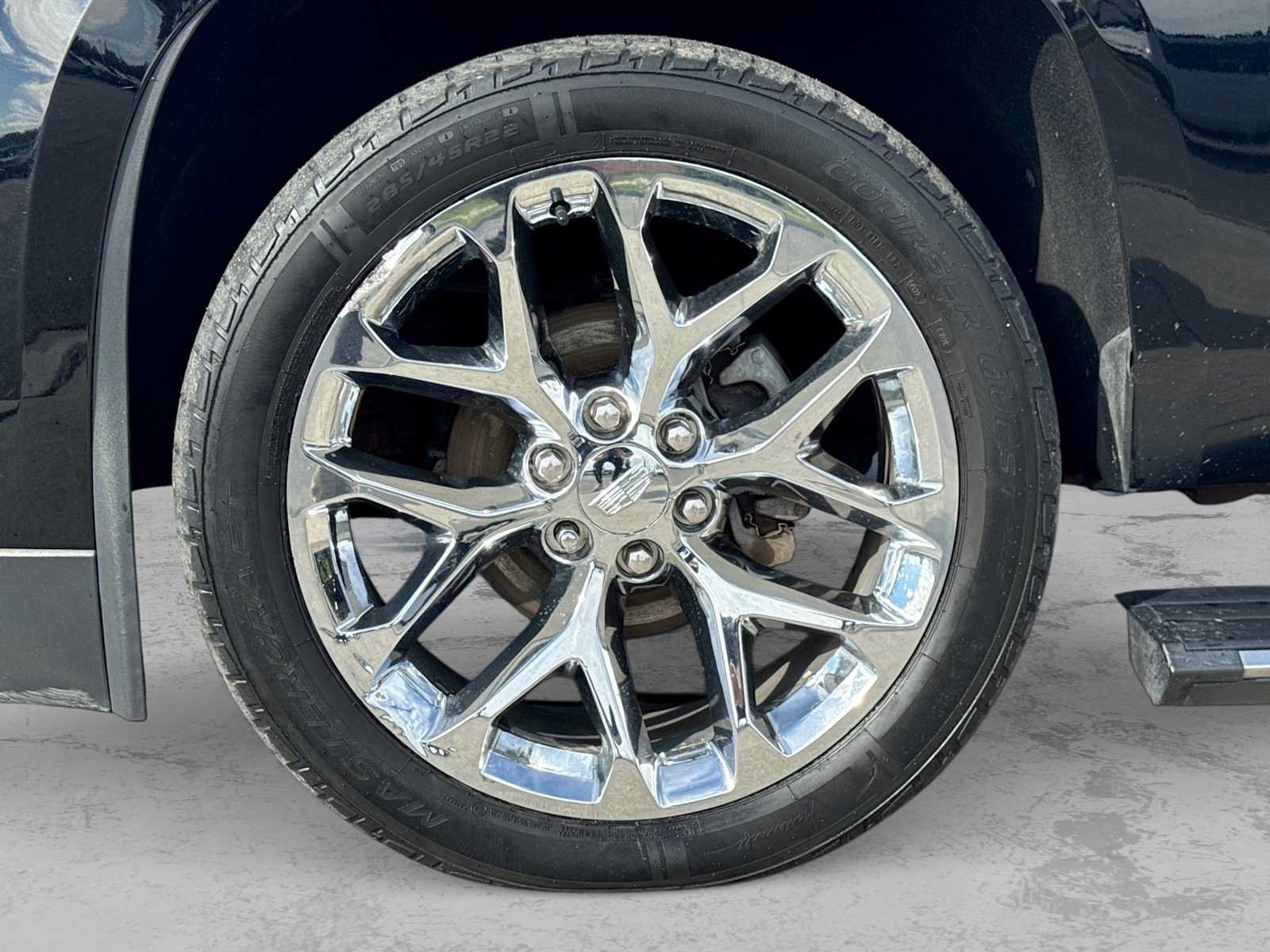 Used 2018 Cadillac Escalade ESV Premium Luxury AWD/4WD image 13