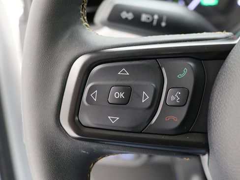 Used 2024 Jeep Wrangler Unlimited AWD/4WD image 19