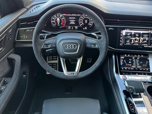 New 2025 Audi RS Q8 performance image 11