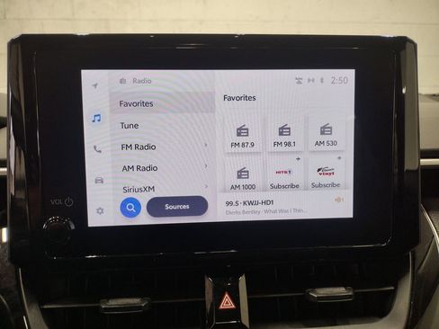 Used 2023 Toyota Corolla LE image 26