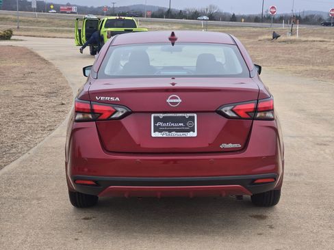 New 2025 Nissan Versa SV image 8